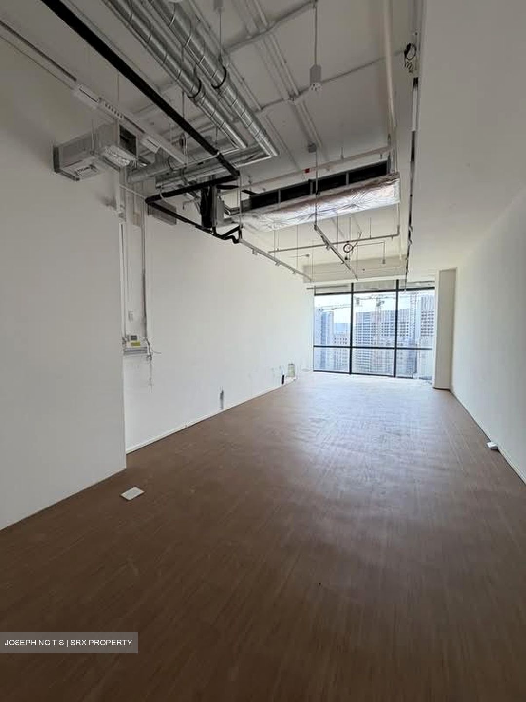 Woods Square (D25), Office #623521601